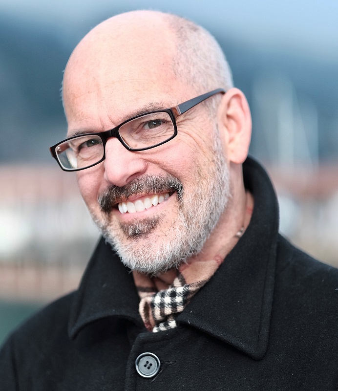 Head shot of Mike Stolte